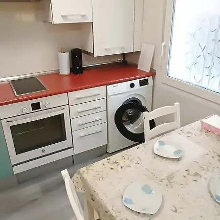 Apartamento De 2 Dormitorios En El Centro De Burgos Junto A La Catedral Apartment *